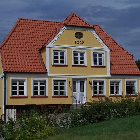 Mollehusets Bed & Breakfast Норборг Экстерьер фото